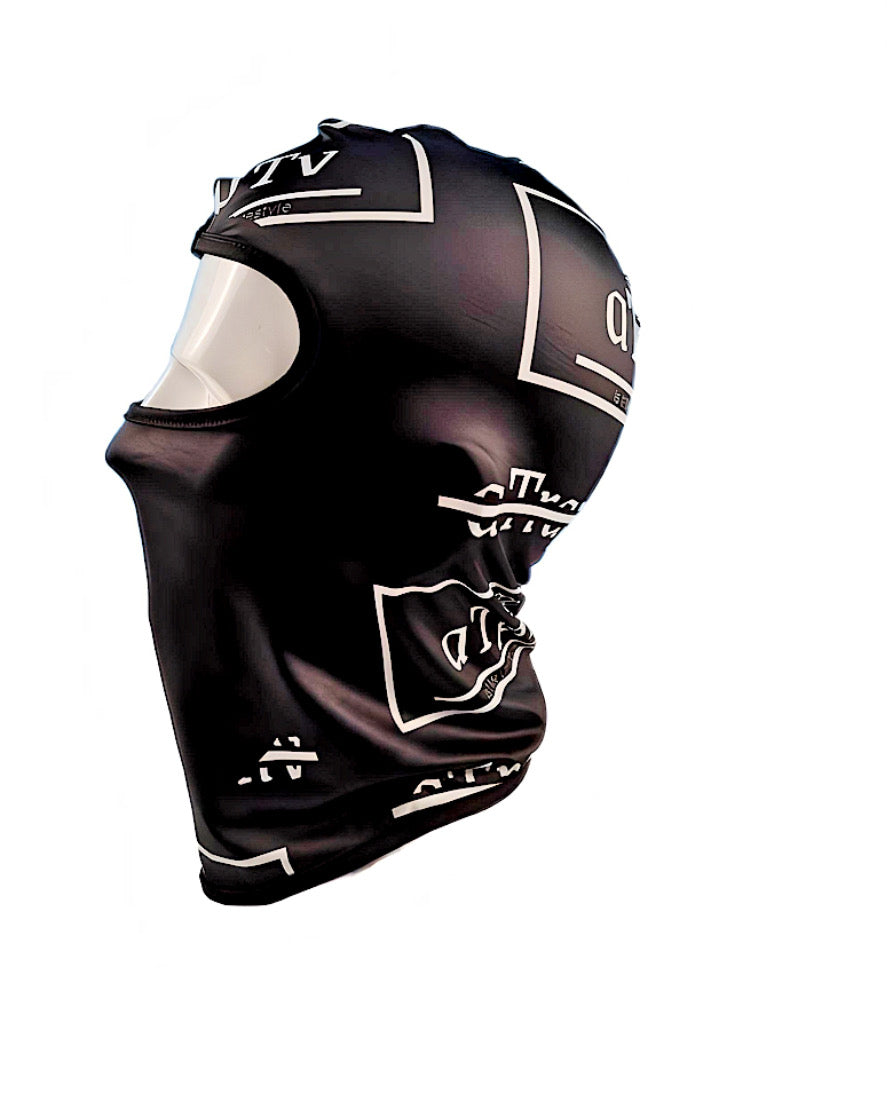BLACK/WHITE SKII MASK